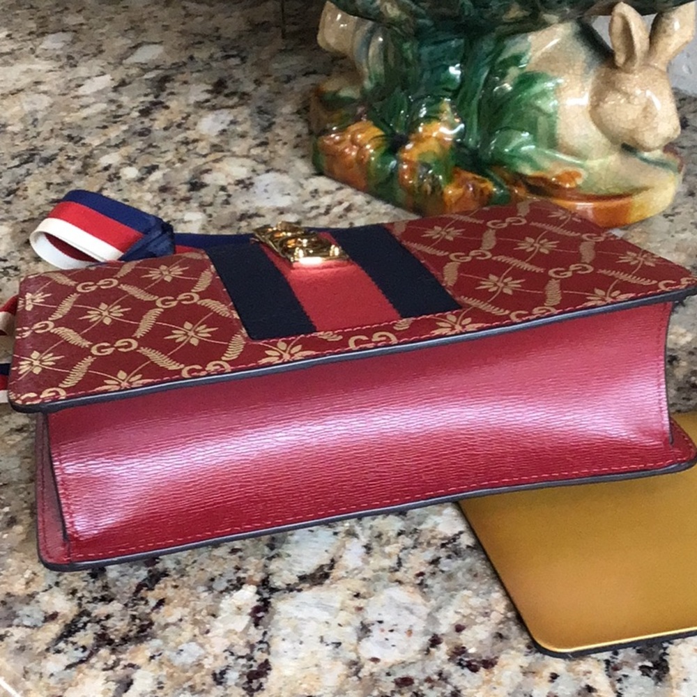 Gucci Sylvie Limited Handbag - Excellent New Condition - Picture 10 of 11